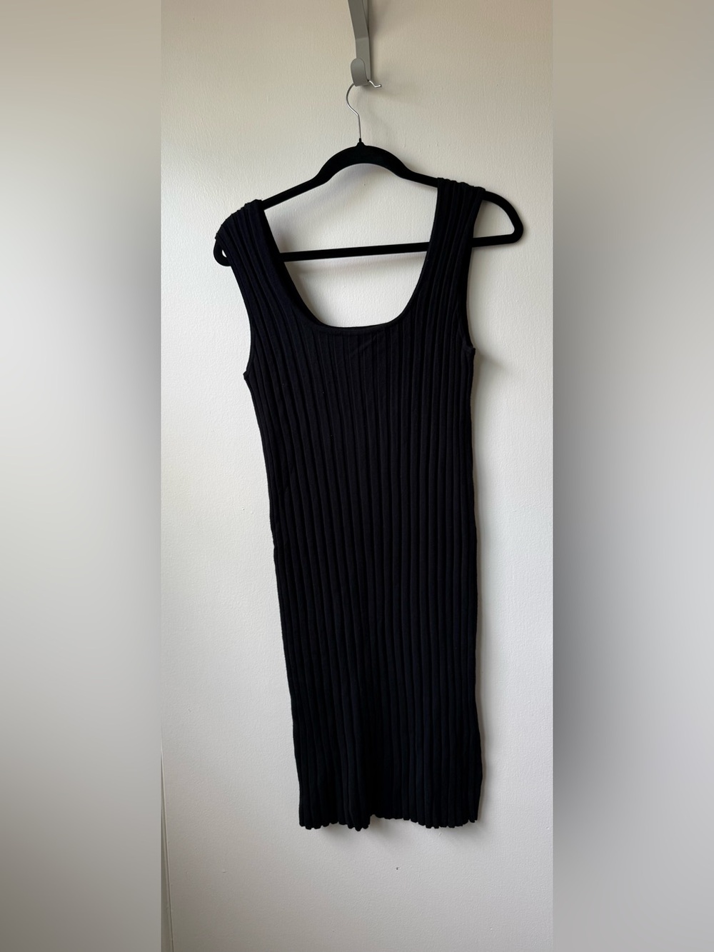 Sleeveless Ribbed Dress - Black